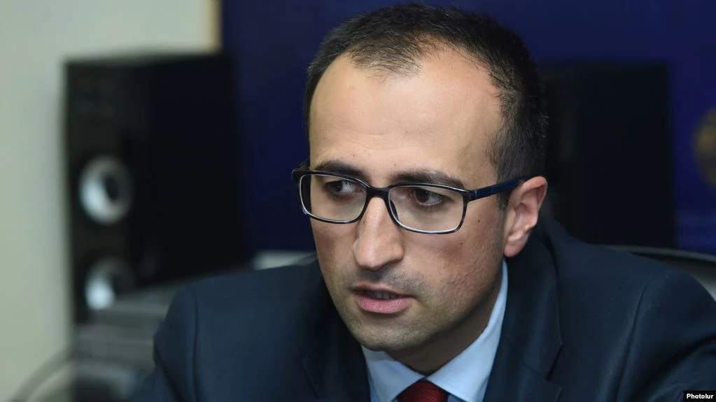 44c069611f45f8f905d5dc5fb0fc0e1f.jpg