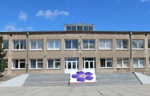 Գյումրու թիվ 37 դպրոցում խառնաշփոթ է. տնօրենն աշխատանքից ազատման դիմում է ներկայացրել |armtimes.com|