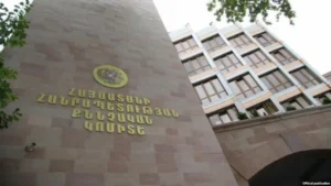 Դպրոցի տնօրենին մեղադրանք է առաջադրվել՝ չարաշահումներ կատարելու համար