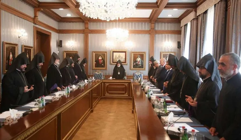 Գարեգին Բ-ն պարտավոր է հրավիրել Գերագույն հոգևոր խորհրդի նիստ. եպիսկոպոսների հայտարարությունը