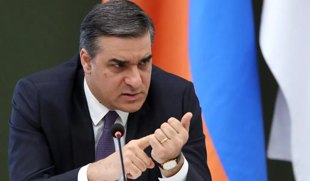 Որպես իրավաբան՝ պարտավոր եմ մի քանի բան հստակ ասել Կաթողիկոսի նկատմամբ քրեական հետապնդման մասին. Թաթոյան