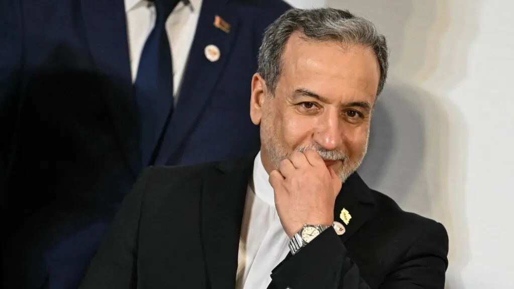 Իրանը պատրաստ է թե՛ բանակցությունների, թե՛ պայքարի. Արաղչի | azatutyun.am