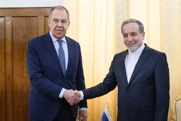 Արաղչին Լավրովին ծանոթացրել է Իրանի և ԱՄՆ-ի հուշագրի մանրամասների հետ | armenpress.am