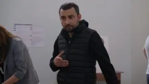 Իոաննիսյանը մի խումբ գործընկերների հետ Արտուր Օսիպյանի համար անձնական երաշխավորություն է ստորագրել