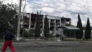 Ռուսական ավիահարված Ուկրաինայի Սումի քաղաքի վրա. առնվազն 4 զոհ կա | azatutyun.am
