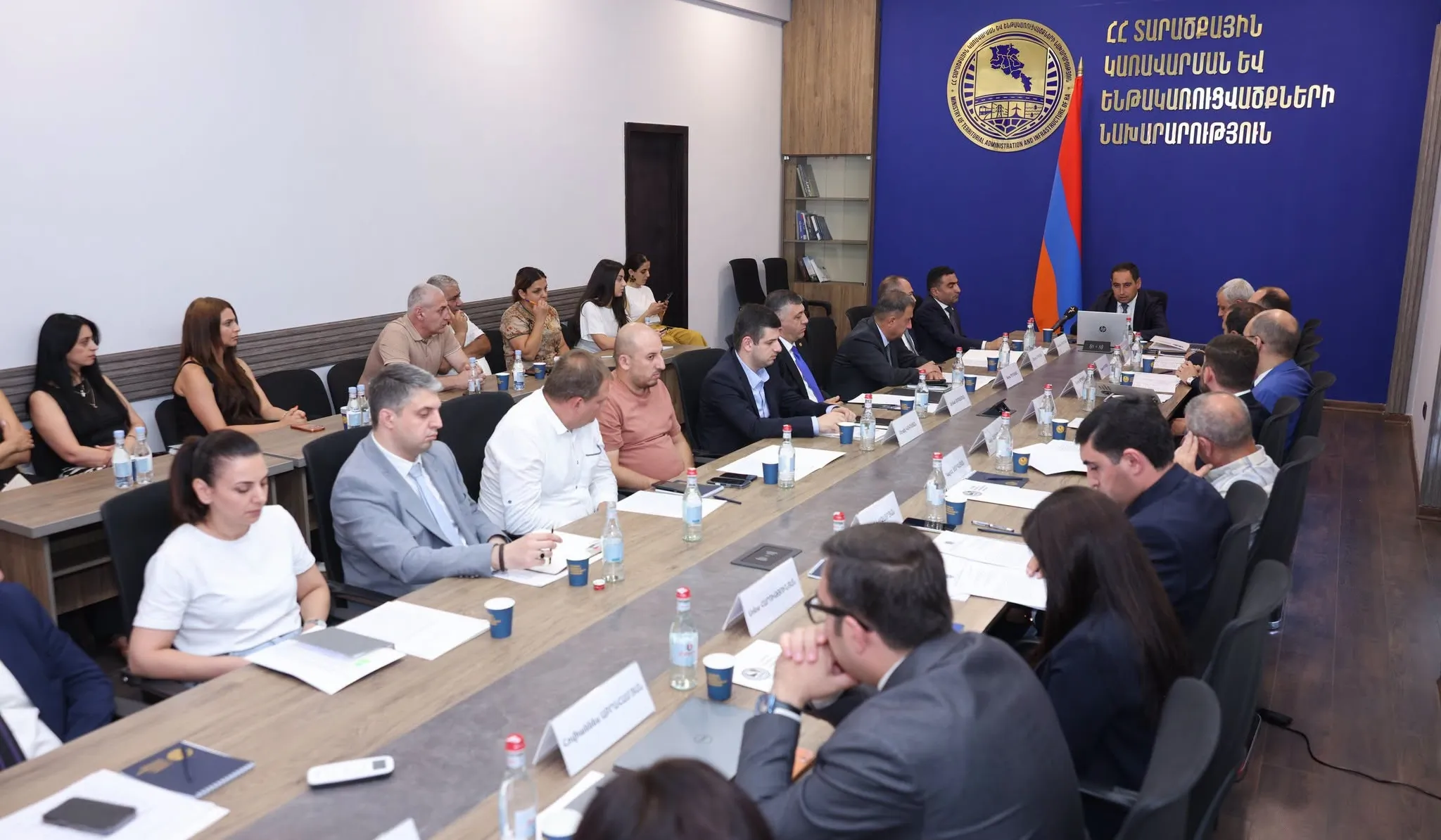 ՏԿԵՆ-ում տեղի է ունեցել «ՀԷՑ» ՓԲԸ-ի 100 % բաժնետոմսերի նկատմամբ հանրային գերակա շահ ճանաչելու մասին» ՀՀ կառավարության որոշման նախագծի հանրային լսումը | 1lurer.am