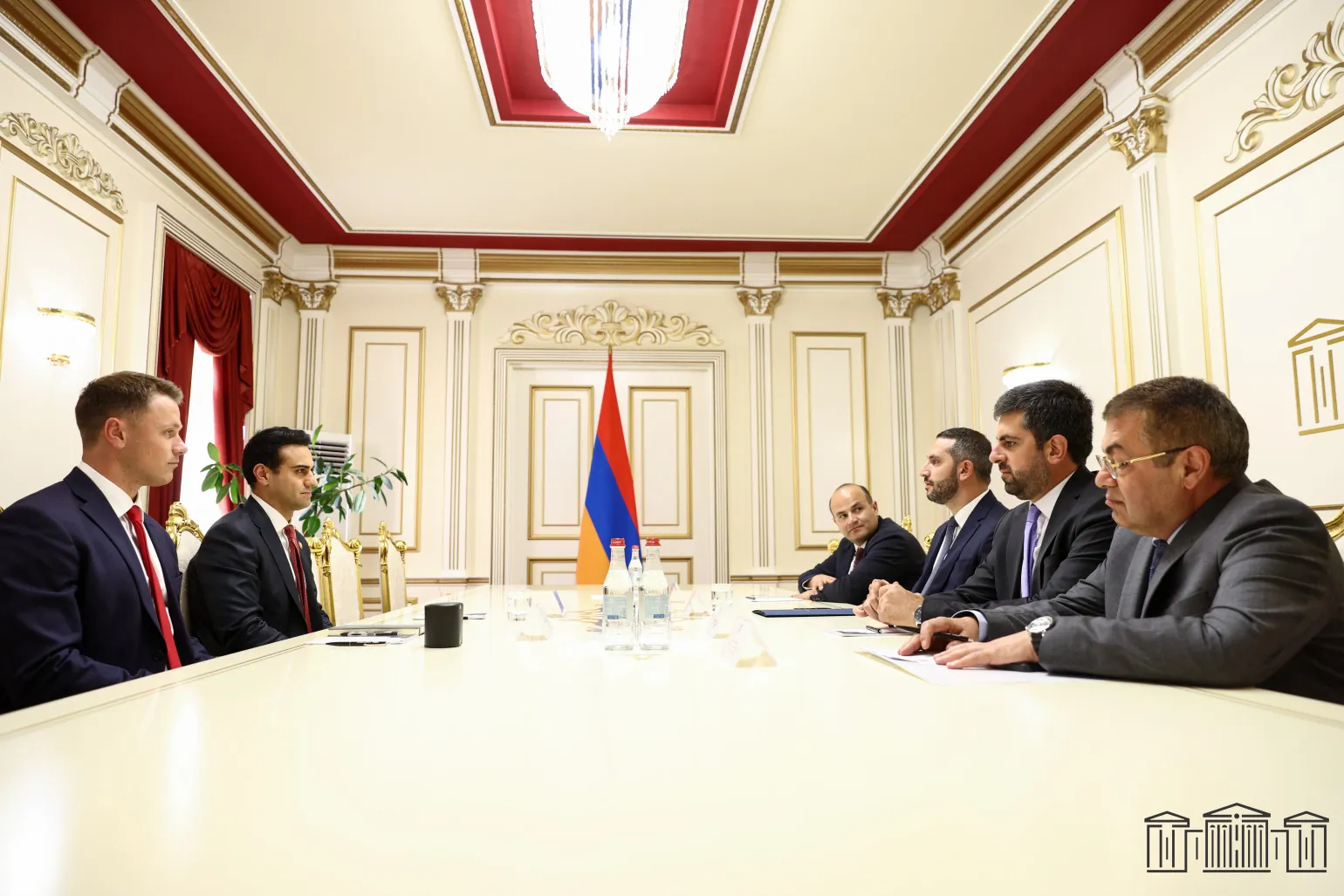 Ռուբեն Ռուբինյանն ընդունել է ԱՄՆ Կոնգրեսի Ներկայացուցիչների պալատի անդամին