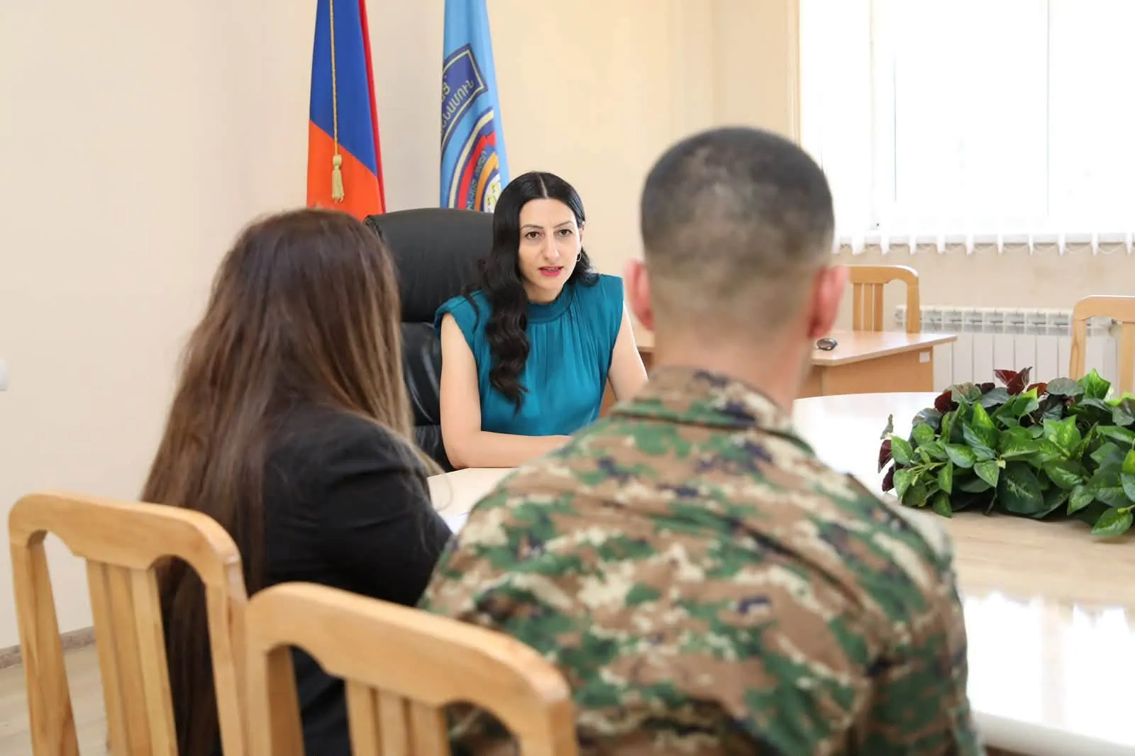 Զինված ուժերում մարդու իրավունքների պաշտպանության առկա խնդիրները պահանջում են համակարգային և հետևողական լուծումներ․ Անահիտ Մանասյանն այցելել է ՊՆ թիվ N զորամաս | shantnews.am