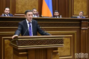 «Կարեն Կարապետյանին հարգալից եմ վերաբերվել․ սրիկայի նման որևէ մեկին սրիկա չեմ անվանել»․ Թունյան | factor.am