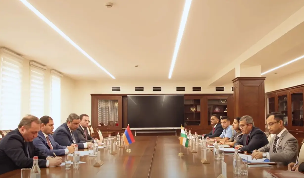 Քննարկվել են պաշտպանության բնագավառում Հայաստան-Հնդկաստան փոխգործակցությանը, այդ թվում՝ ռազմատեխնիկական գործակցությանը վերաբերող հարցեր | shantnews.am
