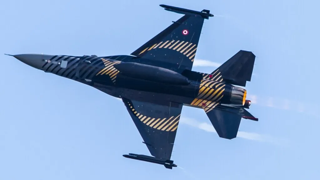 Թուրքիայում F-16 է վթարի ենթարկվել, օդաչուն փրկվել է | azatutyun.am