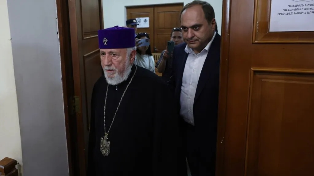 Կաթողիկոսը և վեց եպիսկոպոսները չեն ներկայանա օգոստոսի 28-ի դատական նիստին | azatutyun.am