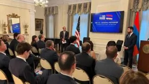 Վահան Կոստանյանը Վաշինգտոնում հանդիպել է ԱՄՆ առաջատար ուղեղային կենտրոնների ներկայացուցիչների հետ | 1lurer.am