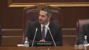 Մարդուն իր ավազանի կամ իր հոգևորական անունով դիմելը վիրավորանքի կամ բարեկրթության հարց չէ, դա քաղաքական, գուցե նույնիսկ եկեղեցական դիրքորոշման հարց է. Ռուբինյան | tert.am