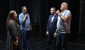 ԿԳՄՍ փոխնախարարը Վանաձորի Հովհ. Աբելյանի անվան թատրոնում անդրադարձել է հիմնանորոգման ընթացքում թատրոնի բնականոն գործունեության ապահովմանը | 1lurer.am