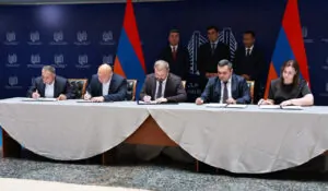 Ստորագրվել է Ամուլսարի ոսկու հանքի ծրագրի շրջանակում Համայնքային զարգացման համաձայնագիրը. համայնքներին տարեկան 7-9 մլն դոլար կտրամադրվի | 1lurer.am