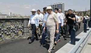 Վարչապետը ծանոթացել է Կիևյան կամրջի երթևեկելի հատվածի հիմնանորոգման ավարտված աշխատանքներին | 1lurer.am