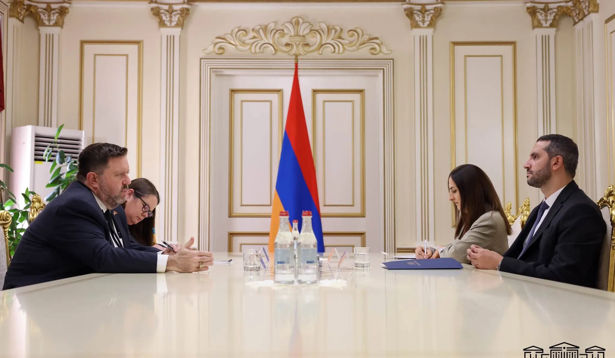 Ռուբեն Ռուբինյանը և Դեյվիդ Ալենը քննարկել են Հայաստան-ԱՄՆ միջխորհրդարանական համագործակցության խորացման հարցեր | 1lurer.am