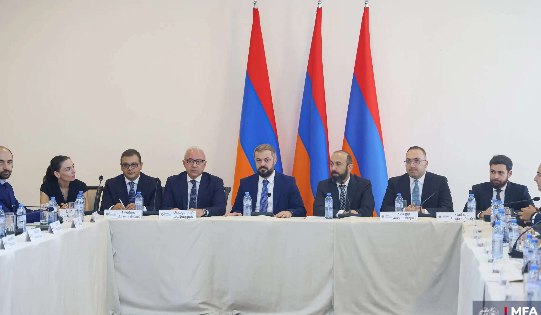 Կառավարության ծրագրին, ՀՀ տնտեսական զարգացման առաջնահերթություններին նվիրված քննարկումներ են անցկացվել | 1lurer.am