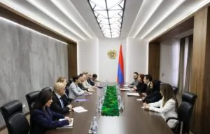 Ալեն Սիմոնյանը ԵՄ ներկայացուցիչների հետ քննարկել է Հայաստանում ԵՄ առաքելությանը վերաբերող հարցեր | factor.am