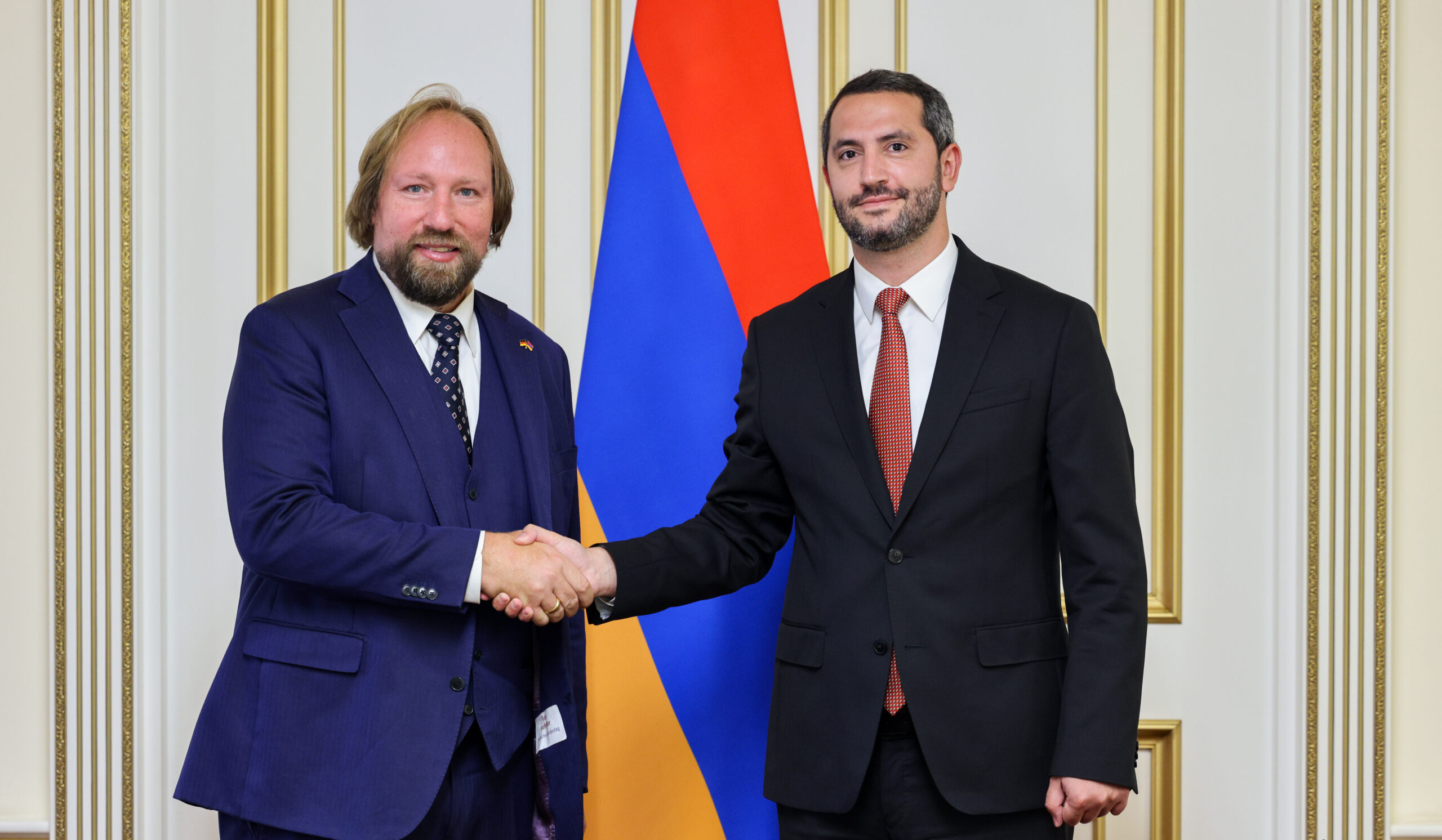 Ռուբեն Ռուբինյանը և ԳԴՀ Բունդեսթագի ներկայացուցիչ Անտոն Հոֆրայթերը քննարկել են համագործակցության ընդլայնման հնարավորությունները | 1lurer.am