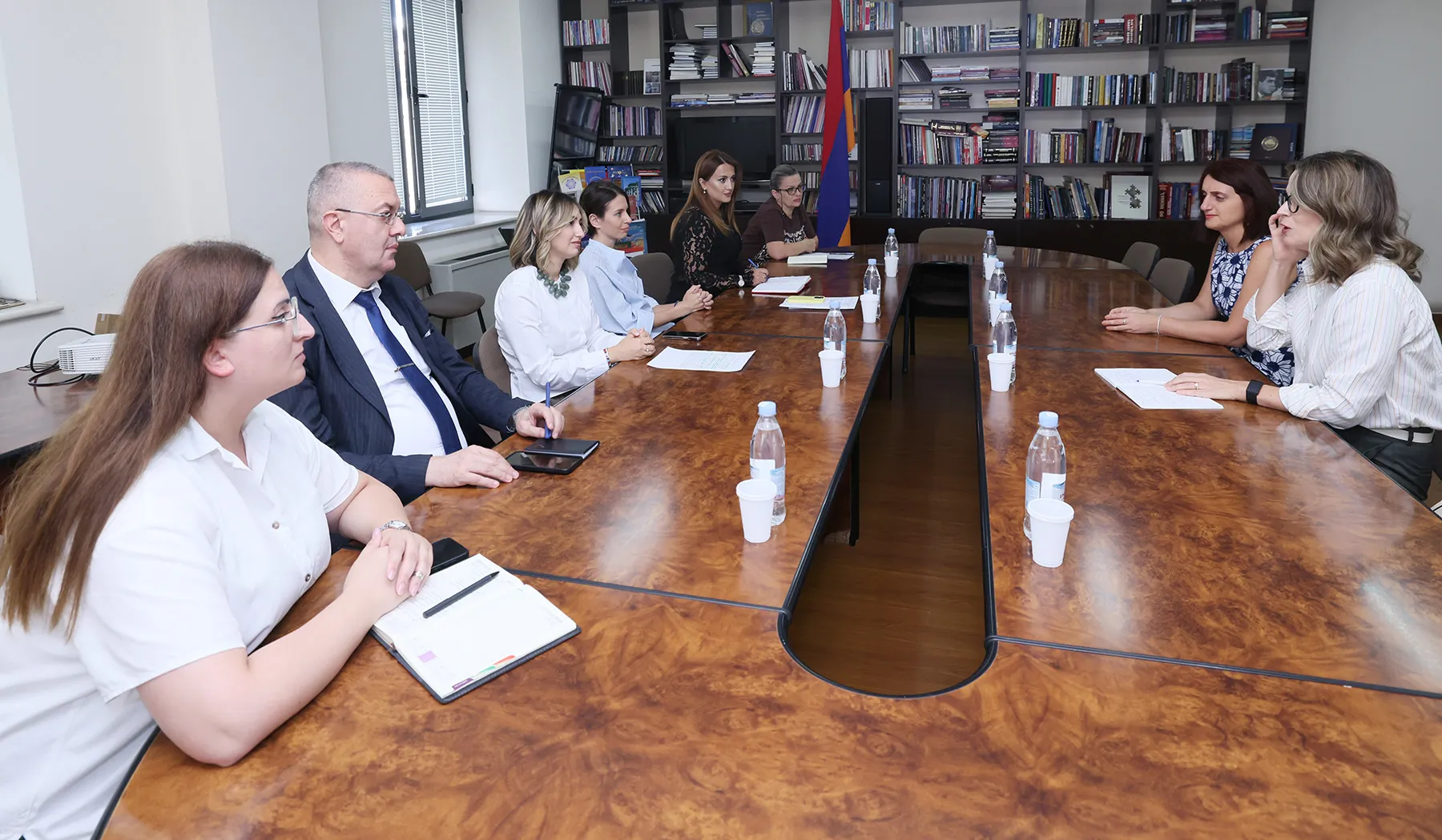 Քննարկվել են ՀՀ կառավարության նոր ծրագրի առաջնահերթությունները կրթության ոլորտում․ հանդիպում ՀԲ ներկայացուցիչների հետ | 1lurer.am