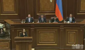 Սոնա Ղազարյանն ընդդիմադիր կին պատգամավորներին հորդորեց ընդունել Աննա Հակոբյանի՝ ընտանեկան բռնության դեմ նախագիծը խմբակցություններում քննարկելու առաջարկը | 1lurer.am