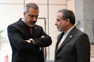 Իրանի և Թուրքիայի ԱԳ նախարարները քննարկել են տարածաշրջանում հետագա էսկալացիան կանխելու ուղղությամբ գործադրվող ջանքերը | news.am