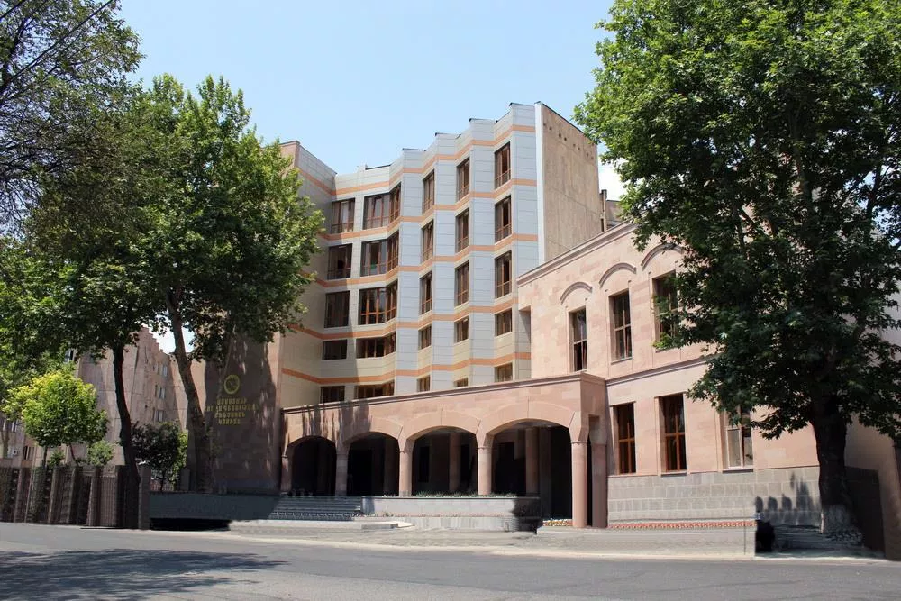 Երևանյան ավտոբուսում տեղի ունեցած միջադեպի մասնակից տղամարդը չի կալանավորվի. ՔԿ | arm.sputniknews.ru