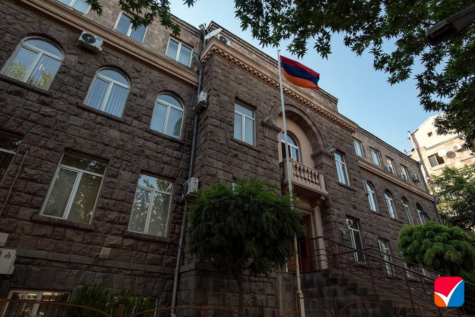 Տեղամասային հանձնաժողովի անդամը ներողություն է խնդրել ընդդիմադիրներին հաջողություն մաղթելու» գրառման համար և հեռացրել այն․ ԿԸՀ