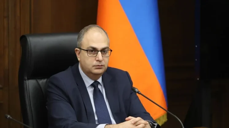 Վլադիմիր Վարդանյանը, դեռ ՍԴ դատավոր չընտրված, ԱԺ հանձնաժողովի նիստում խոսեց ընտրվելու հավանականության մասին և չվարեց նիստը | azatutyun.am