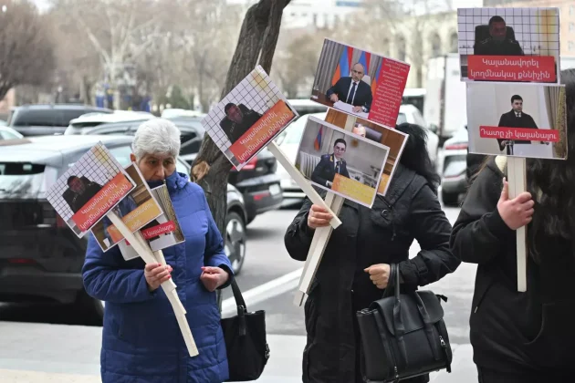 Ցուցարարներն արդար դատաքննություն են ուզում, դատախազությունը պնդում է` մեղքն ապացուցված է | arm.sputniknews.ru