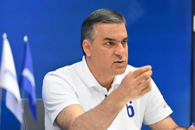 Անկլավների հանձնումով ունենալու ենք անվտանգության տոտալ կոլապս. Արման Թաթոյան | arm.sputniknews.ru