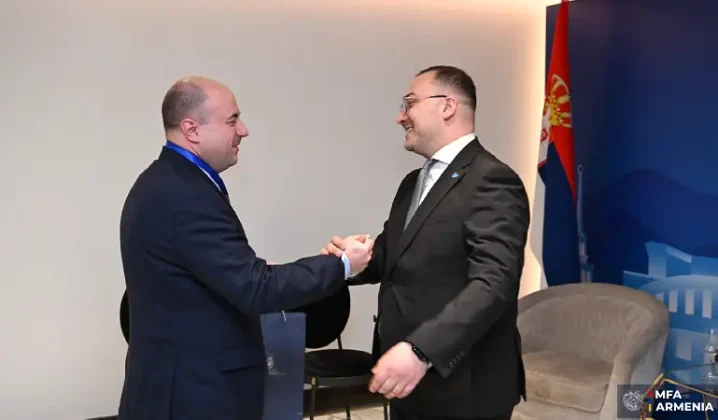 ՀՀ ԱԳ նախարարության գլխավոր քարտուղարը «Երևանյան երկխոսություն» համաժողովի շրջանակներում հանդիպել է Սերբիայի ԱԳՆ գործող Գլխավոր քարտուղարի հետ