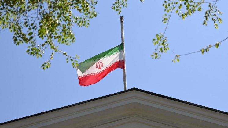 Իրանը բացել է օդային տարածքը