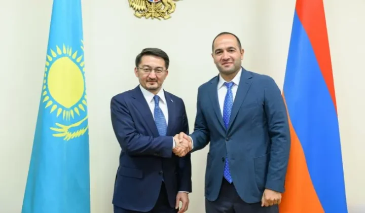 ԲՏԱ նախարար Դավիթ Թադևոսյանն ընդունել է Ղազախստանի փոխվարչապետ-նախարար Ժասլան Մադիևին | 1lurer.am