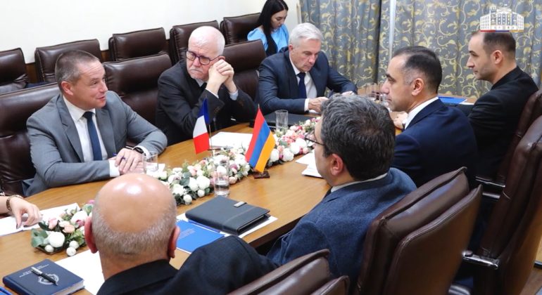 ՆԳՆ-ում ֆրանսիական պատվիրակությանն են ներկայացվել ՀՀ ոստիկանության ոլորտի բարեփոխումները