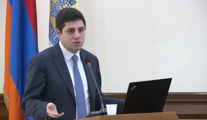 Որ խմբերն արտոնություններ կստանան միասնական տոմսային համակարգի անցնելիս. Երևանի ավագանին քննարկում է փաթեթը |1lurer.am|