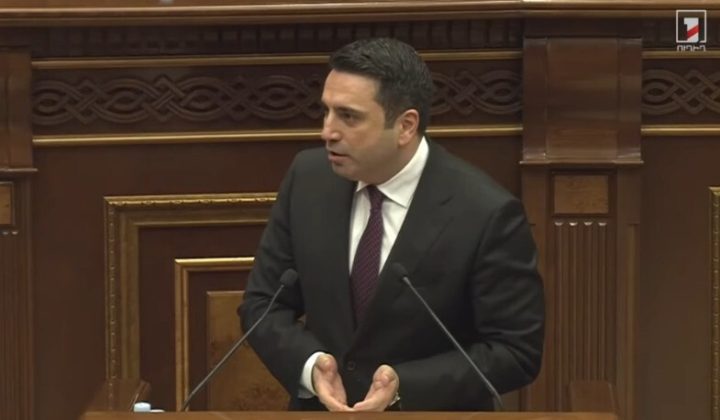 Երբ բանակը թալանում էիք, մարդկանցից բիզնեսները խլում էիք, փայ էիք մտնում, հիմա եկել կոռուպցիայի՞ց եք խոսում. Ալեն Սիմոնյան |1lurer.am|