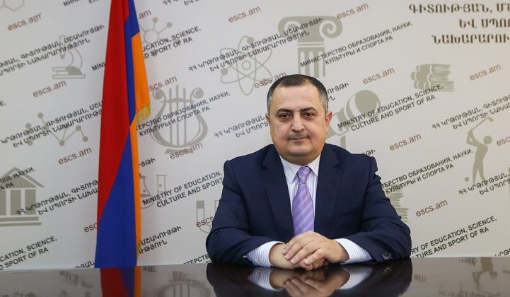 Գիլոյանը դադարեցրել է աշխատանքը որպես ԿԳՄՍ փոխնախարար․ նա մեկնաբանել է իր որոշումը |armenpress.am|