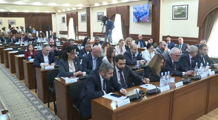 Մեկ ուղևորության համար սահմանվեց 150 դրամ․ ավագանին որոշումն ընդունեց