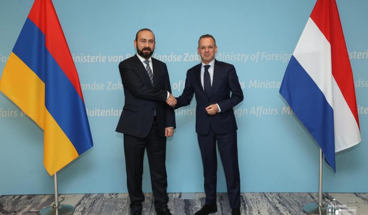 Հայաստան կժամանի Նիդերլանդների ԱԳ նախարար Կասպար Վելդկամպը