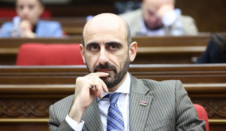 Նարեկ Զեյնալյանի թեկնածությունը քննարկվում է «Գրիգոր Լուսավորիչ» ԲԿ-ի տնօրենի պաշտոնում. Ավանեսյան