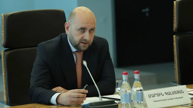 Մարտին Գալստյանը վերընտրվեց ԿԲ նախագահի պաշտոնում