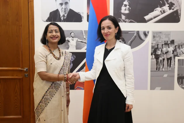Ժաննա Անդրեասյանն ընդունել է Հնդկաստանի դեսպանին