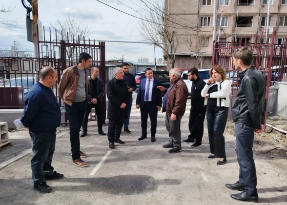 Քաղաքաշինության կոմիտեի նախագահը շրջայց է կատարել կոմիտեի համակարգմամբ իրականացվող մի քանի ծրագրի շինհրապարակներ