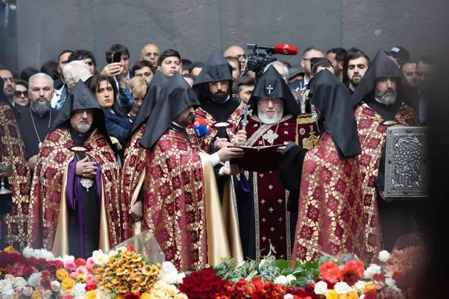 Ցեղասպանության թանգարան-ինստիտուտը հեռացրել է կաթողիկոսի այցի մասին տեղեկությունը | azatutyun.am