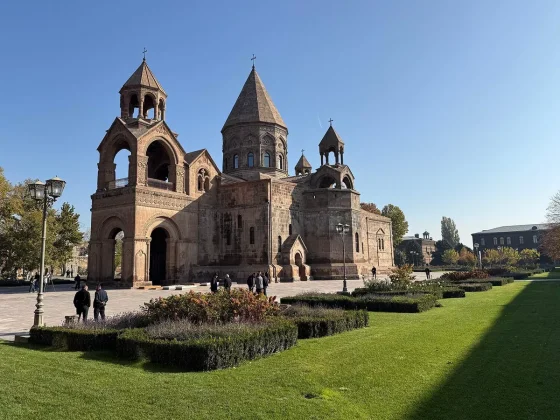 Եկեղեցուն անհատույց սեփականության իրավունքով հող այլևս չի տրվի. ԱԺ-ն ընդունեց օրենքը | arm.sputniknews.ru