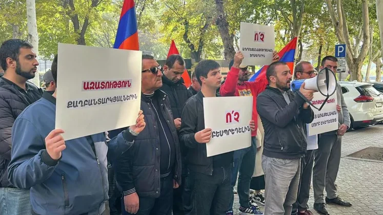 ԱԺ հանձնաժողովը մերժեց ընդդիմության նախագիծը ՀՀ-ում քաղբանտարկյալների վերաբերյալ | arm.sputniknews.ru