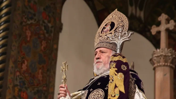 Կաթողիկոսը մեկնել է Հնդկաստան